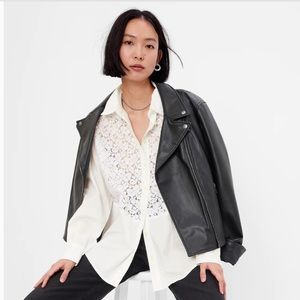 Gap The Big Shirt Organic Cotton Button Down Top in White Lace